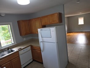 40 Whitewood Rd-Unit -56 in Waterbury, CT - Building Photo - Building Photo