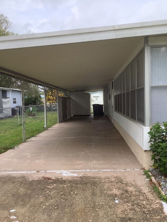 property at 511 Oak Ridge W