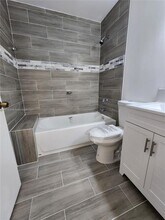 200 NW 114th Ave in Miami, FL - Building Photo - Building Photo