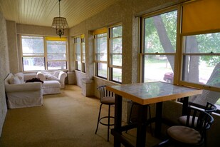 629 6th St SE in Minneapolis, MN - Building Photo