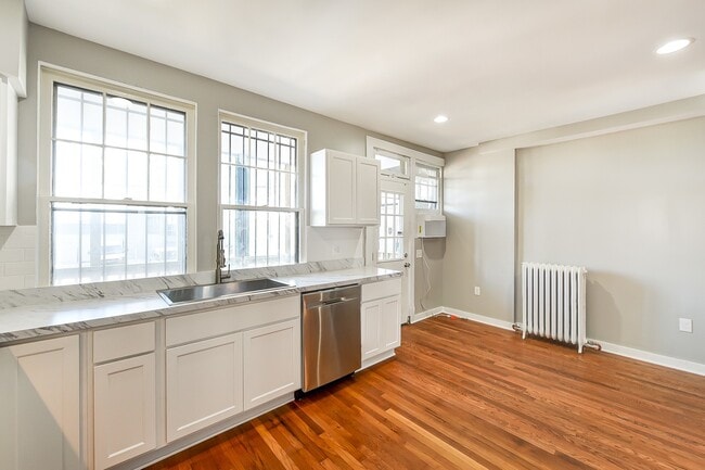 1120 Chicago St SE in Washington, DC - Building Photo - Building Photo