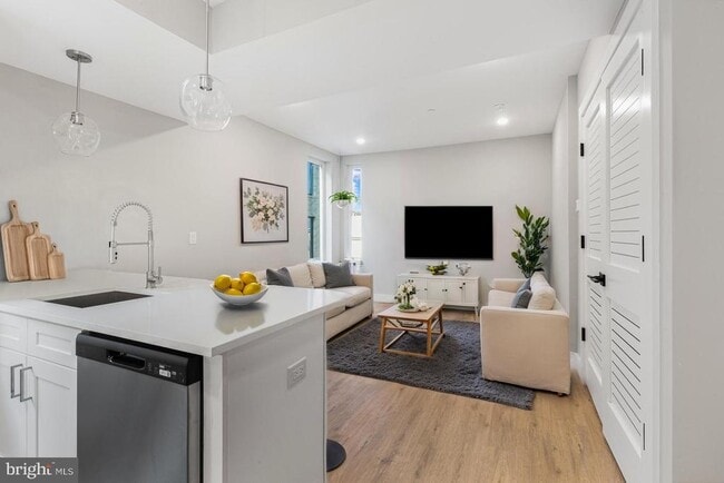 property at 1144 Frankford Ave
