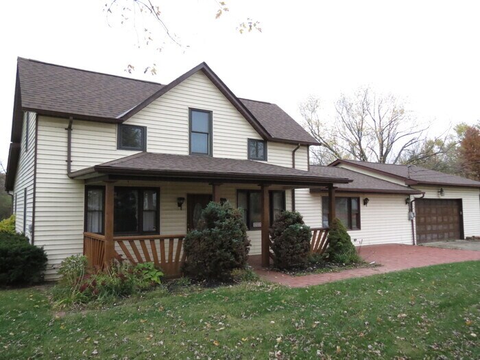 3109 E Old Duvall Ct in Lockbourne, OH - Building Photo