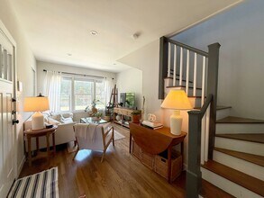 2810 Wooldridge Dr in Austin, TX - Building Photo - Building Photo