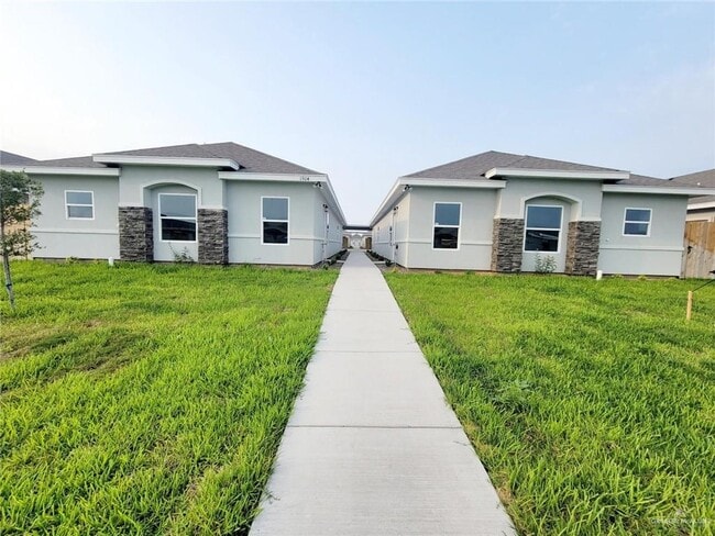 21 Davenport St in Weslaco, TX - Building Photo - Building Photo