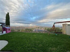 9 Corte Montena in Lake Elsinore, CA - Building Photo - Building Photo