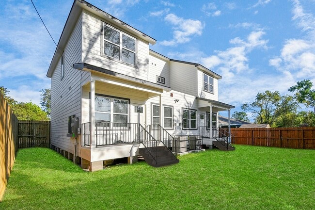 10522 Sierra Dr in Houston, TX - Building Photo - Building Photo