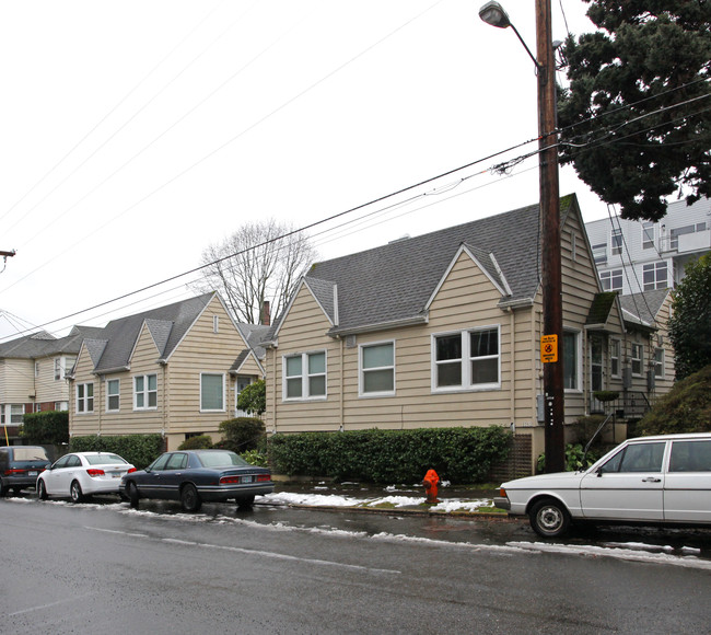 2330-2352 NW Overton St in Portland, OR - Building Photo - Building Photo