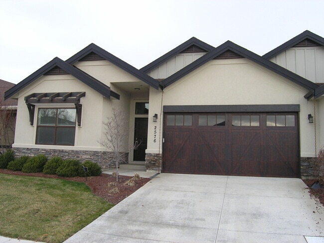 property at 2576 E Hidden Crk St