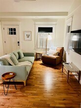 804 NW B St in Bentonville, AR - Building Photo - Building Photo