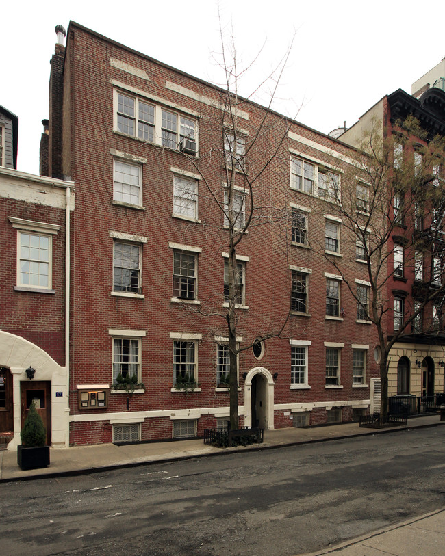 19 Barrow St in New York, NY - Building Photo - Building Photo