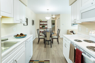 Swan Harbour Apartments in Northville, MI - Building Photo - Interior Photo