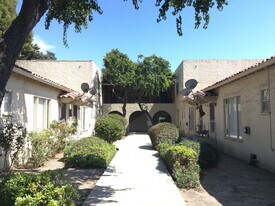 601 Riker Street - Salinas Apartamentos