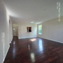 1905 Pear Tree Ln in Durham, NC - Building Photo - Building Photo