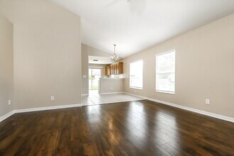 15215 Searobbin Dr in Lakewood Ranch, FL - Building Photo - Building Photo