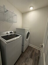 1662 Sombrero Dr in Las Vegas, NV - Building Photo - Building Photo