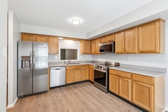 1105 Denise Cir in Phoenixville, PA - Building Photo - Building Photo