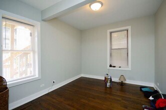 2721 W Division St in Chicago, IL - Building Photo - Building Photo