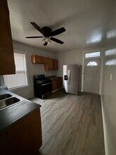 4028 W Crystal St, Unit 2 in Chicago, IL - Building Photo - Building Photo