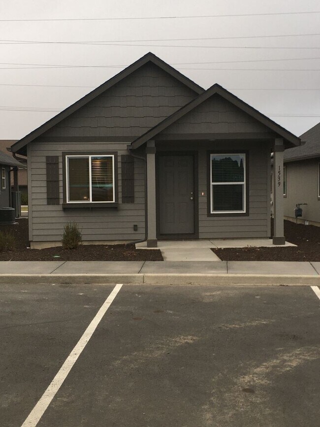property at 1539 SW 36th Loop