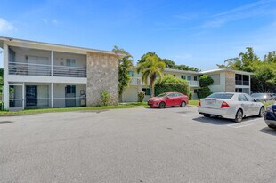 115 SW 1st Ave in Boynton Beach, FL - Building Photo
