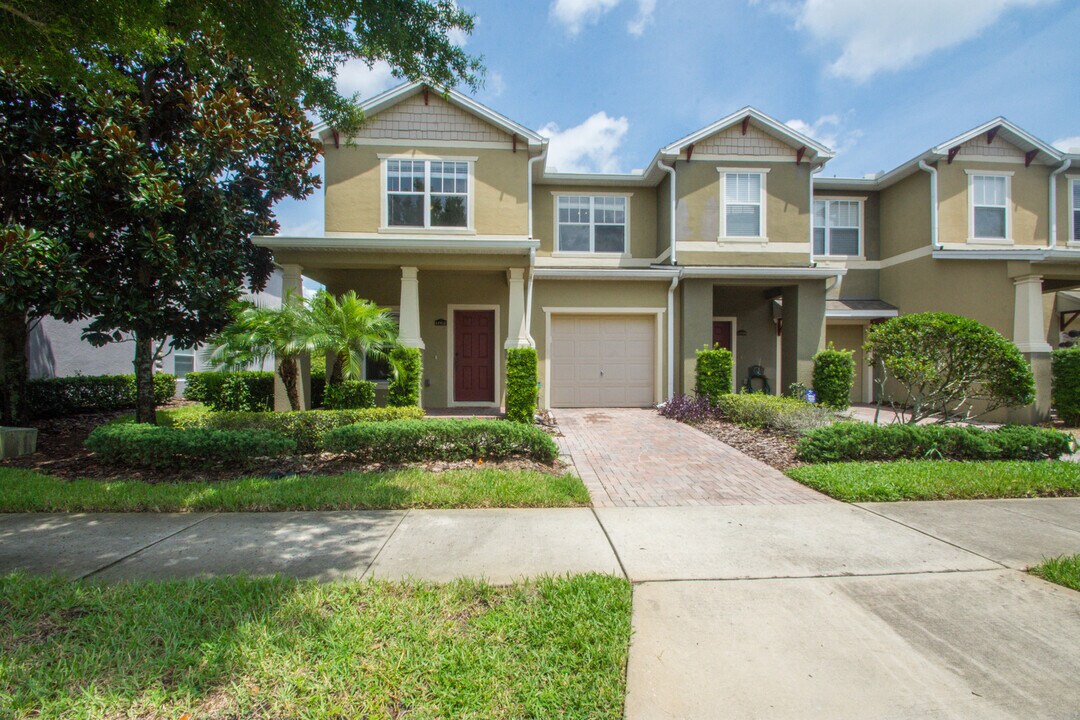 11931 Great Commission Way in Orlando, FL - Building Photo