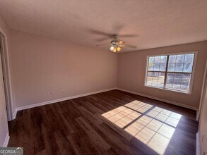 4825 Red Oak Dr in Gainesville, GA - Building Photo - Building Photo