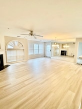 4702 Pennoak Ln in Greensboro, NC - Building Photo - Building Photo