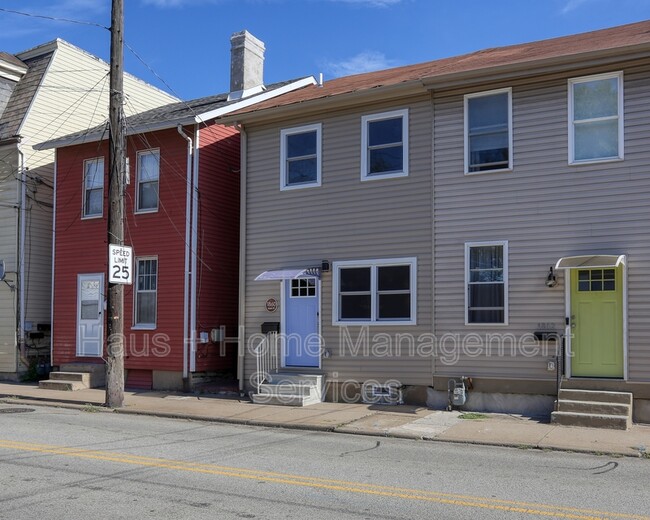 1860 Main St in Pittsburgh, PA - Building Photo - Building Photo