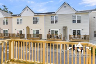 1815 Dogwood Rd in Charleston, SC - Building Photo - Building Photo