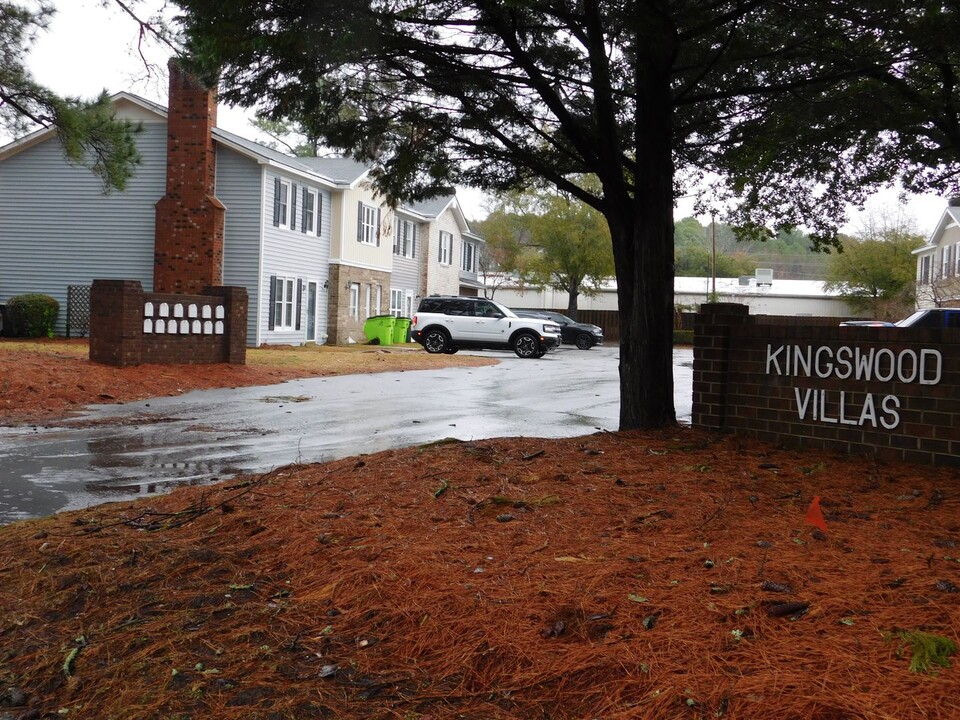 1104 Karen Dr in New Bern, NC - Building Photo