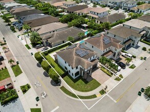 2005 SW 145th Ave in Miami, FL - Building Photo - Building Photo