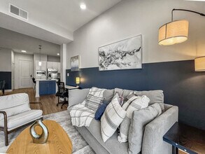 310 N Malcolm X Blvd in Dallas, TX - Building Photo - Building Photo