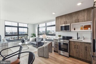 1122 Frankford Ave-Unit -327 in Philadelphia, PA - Building Photo - Building Photo