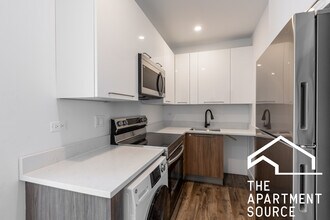 941 W Carmen Ave in Chicago, IL - Building Photo - Building Photo