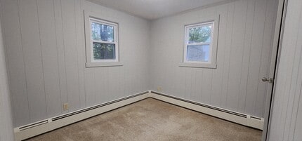 1267 Thompson Rd in Thompson, CT - Building Photo - Building Photo