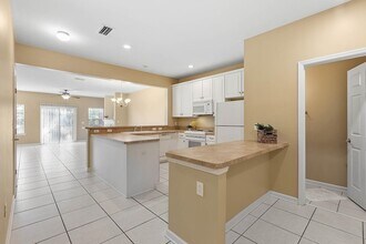 1325 Stone Rd in Tallahassee, FL - Building Photo - Building Photo