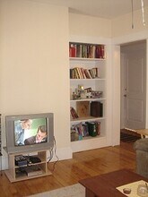 557 E 6th St, Unit 2 in Boston, MA - Building Photo - Building Photo