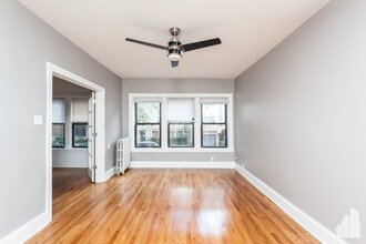 622 W Stratford Plz in Chicago, IL - Building Photo - Building Photo