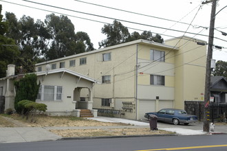 3170 High St in Oakland, CA - Building Photo - Building Photo