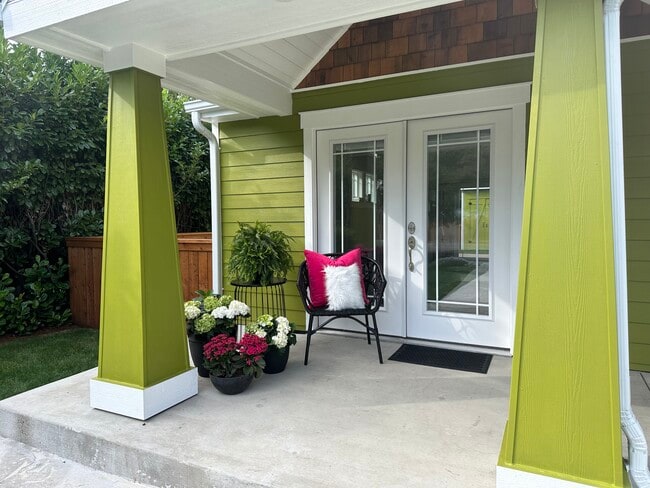 property at 4501 15th Ave SE