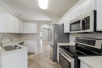 14525 Lisalynne Ct in Orlando, FL - Foto de edificio - Building Photo