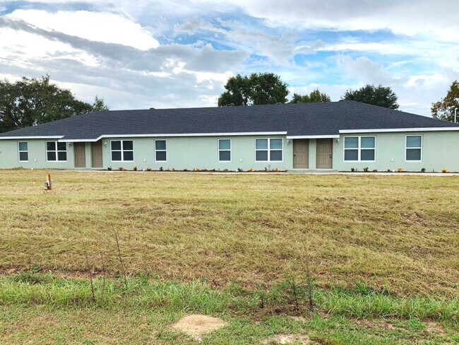 159 Juniper Loop-Unit -1 in Ocala, FL - Foto de edificio - Building Photo