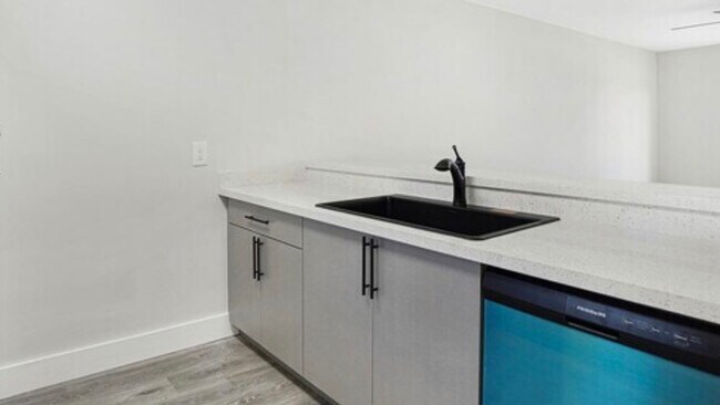 8720 N Sherman Cir, Unit 203 in Miramar, FL - Building Photo - Building Photo