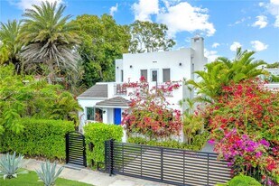 1745 SW 10th St in Miami, FL - Building Photo