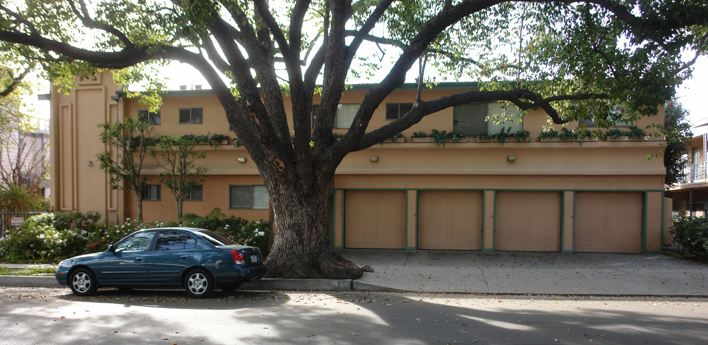 Mar Vista Apartments in Pasadena, CA - Building Photo