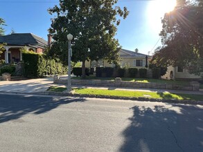 328 S Eureka St in Redlands, CA - Building Photo - Building Photo
