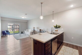 Silverthorne Flats in Sioux Falls, SD - Building Photo - Building Photo