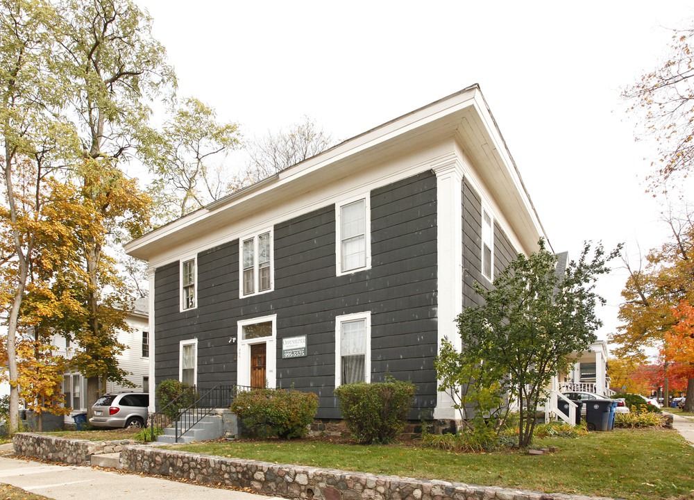 406 N State St in Ann Arbor, MI - Foto de edificio