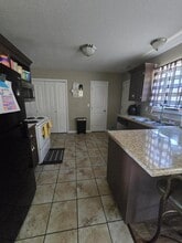3104 Adele Ct in Joplin, MO - Building Photo - Building Photo